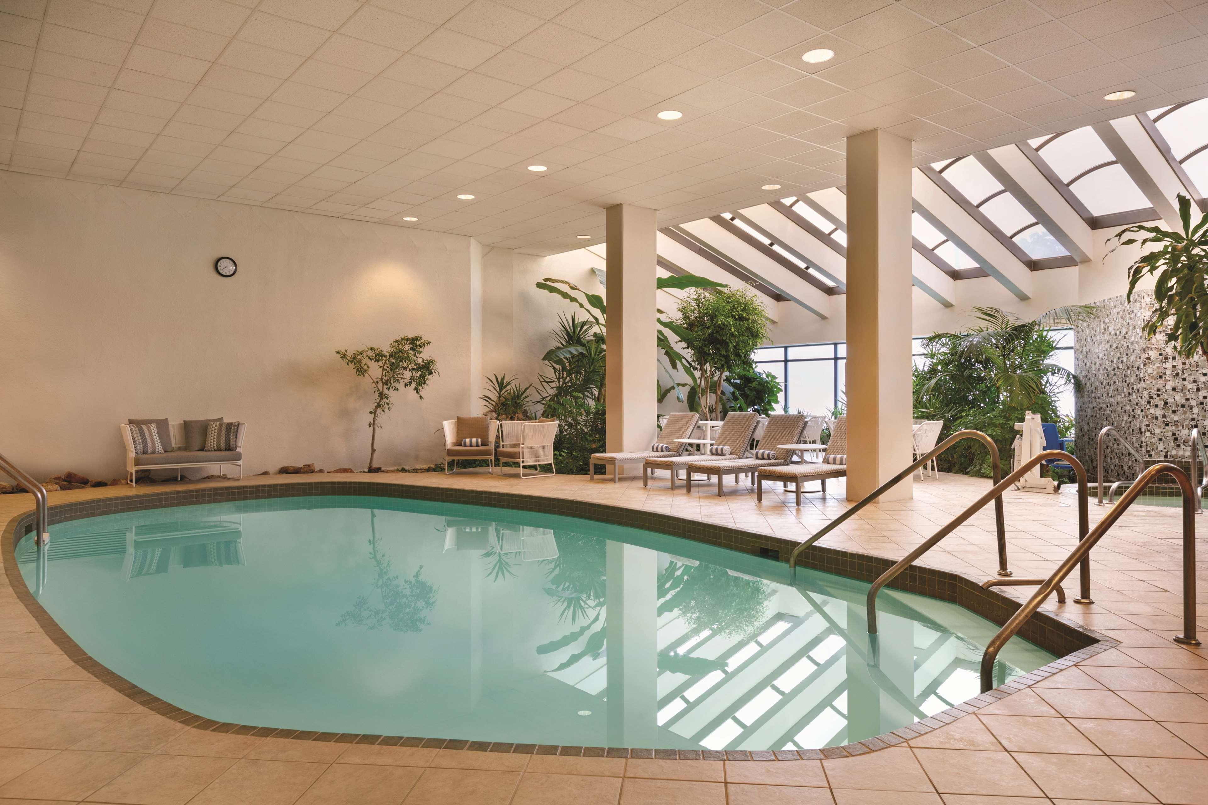 Embassy Suites By Hilton Richmond Dumbarton Dış mekan fotoğraf