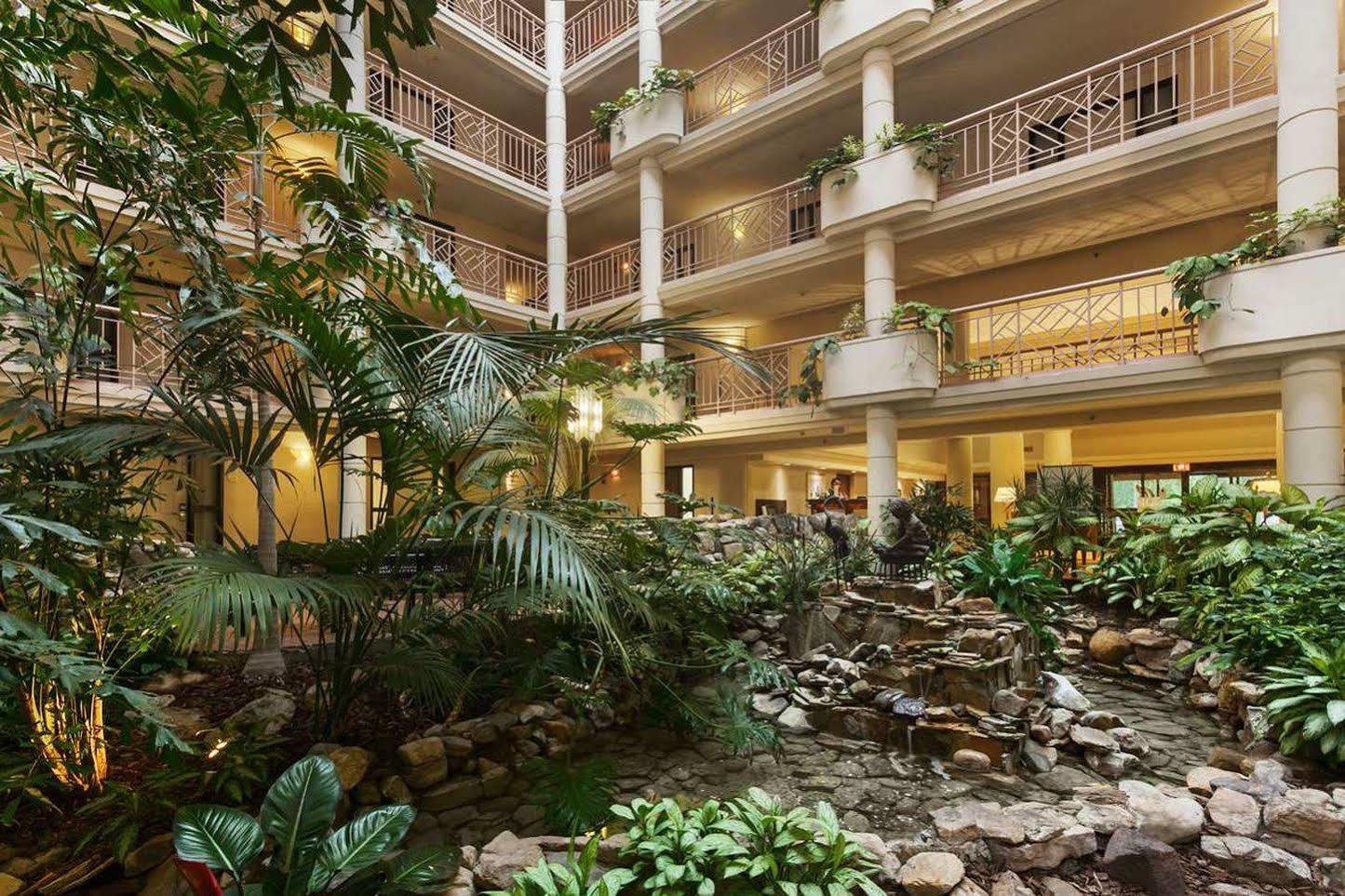 Embassy Suites By Hilton Richmond Dumbarton Dış mekan fotoğraf
