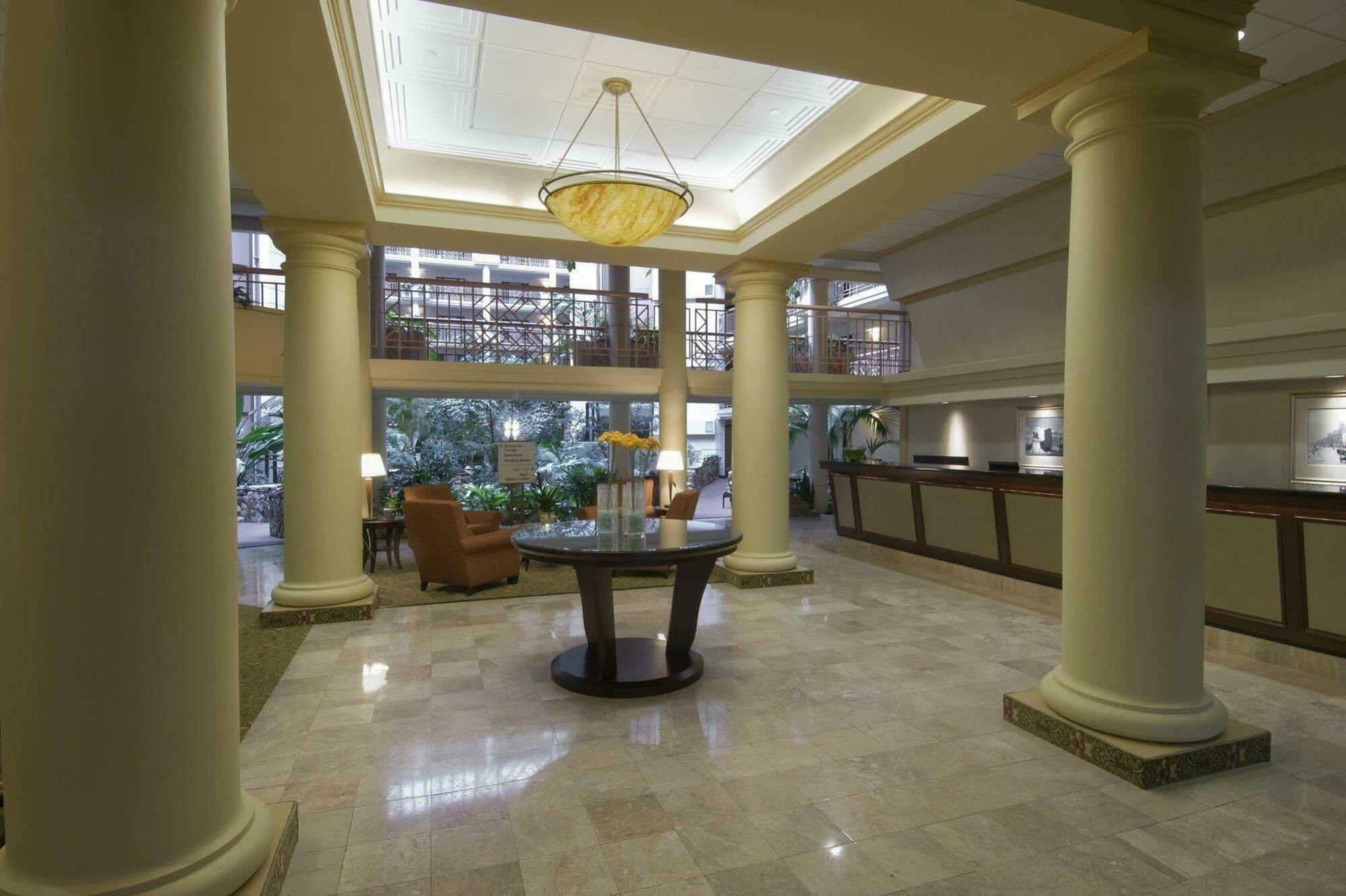 Embassy Suites By Hilton Richmond Dumbarton Dış mekan fotoğraf